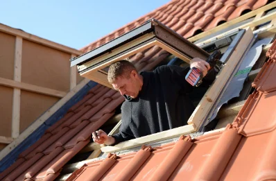 Pose de fenêtres de toit Velux à Bouhans